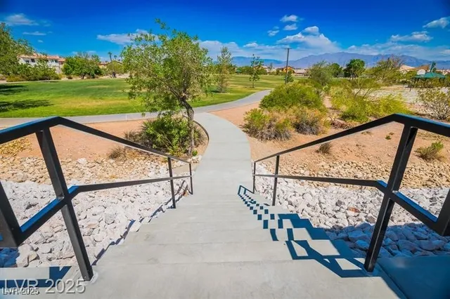 $3,090 | 3809 Cliff Meadow Court, Las Vegas, NV 89129