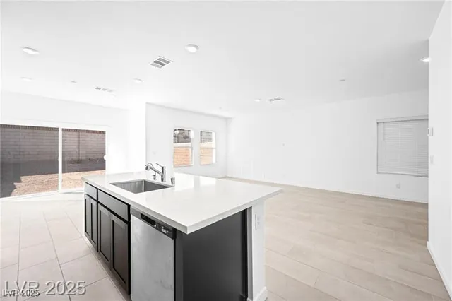 $3,090 | 3809 Cliff Meadow Court, Las Vegas, NV 89129