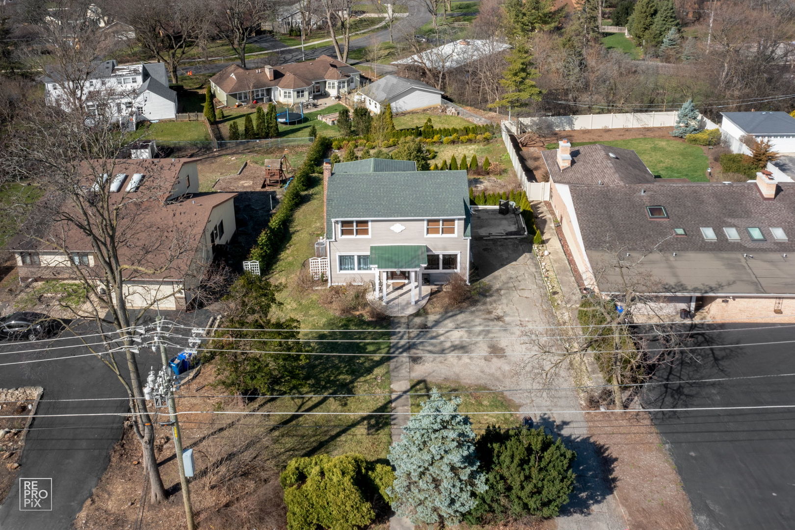 726 South Naperville Road Wheaton, IL 60187 - Photo 24 of 28 an aerial view of residential houses with outdoor space