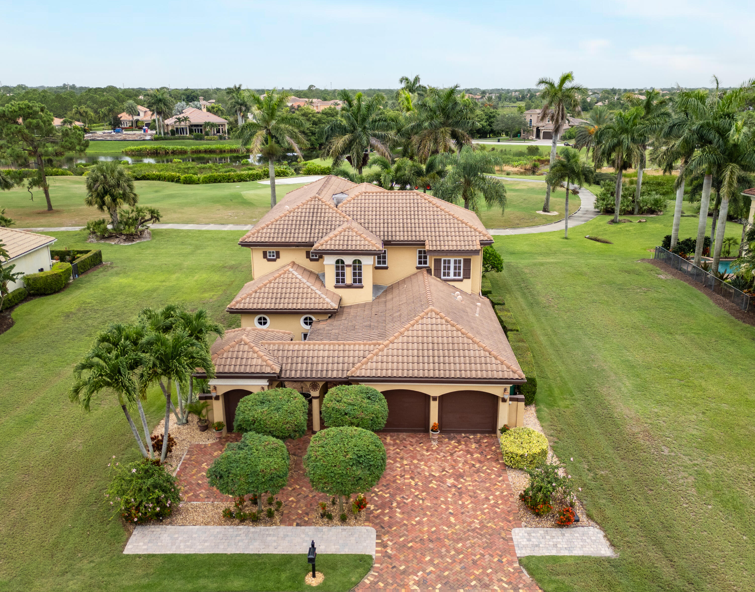 143 Southeast Bella Strano  