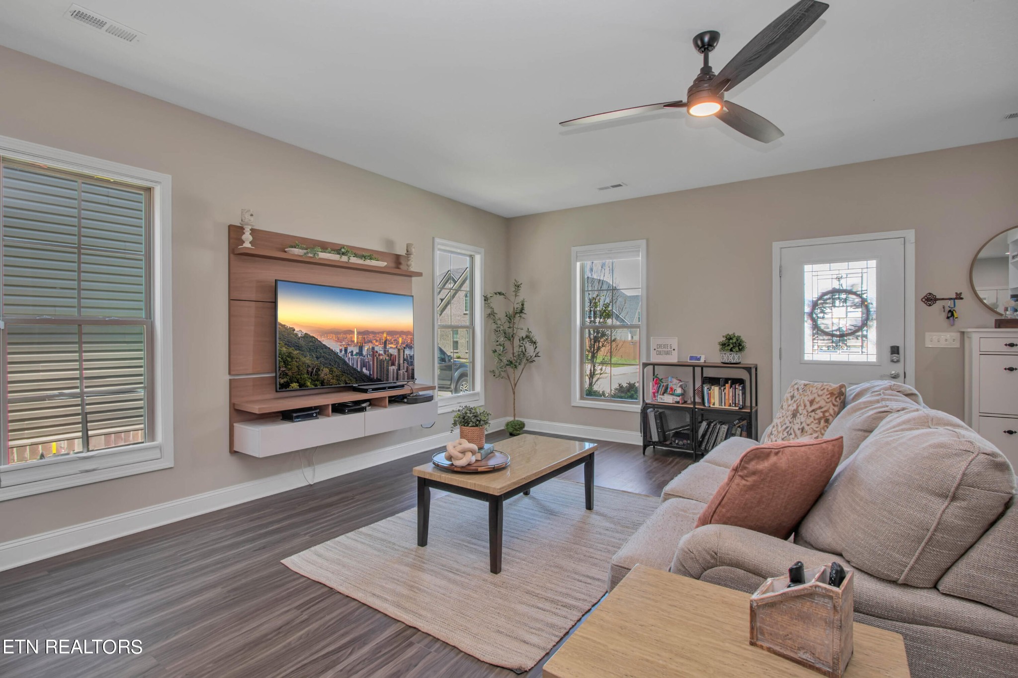 1514 Ridge Climber Road Knoxville, TN 37922 - Photo 3 of 26 Gallery Image 3