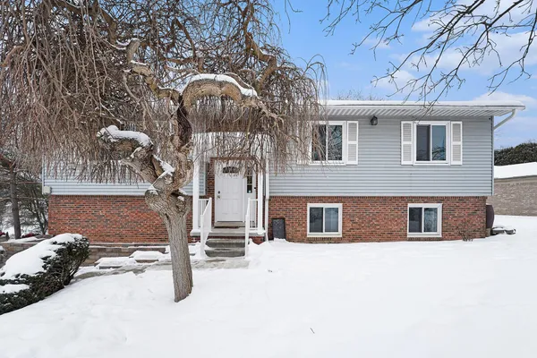 $389,000 | 24213 Broadview Street, Farmington Hills, MI 48336