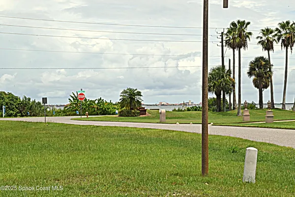$3,700 | 285 Utopia Circle, Merritt Island, FL 32952