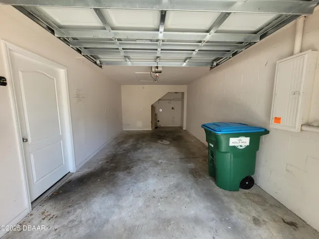 $1,775 | 1018 Grand Hickory Circle, Holly Hill, FL 32117