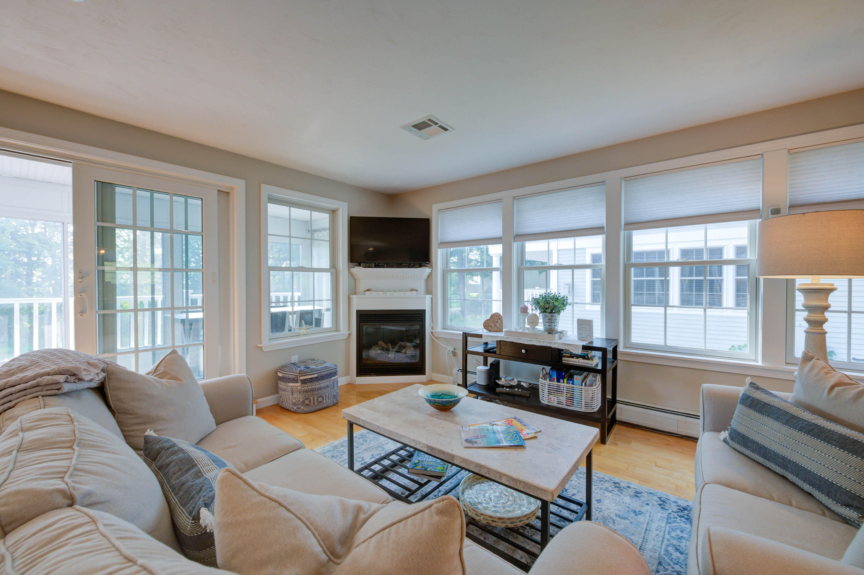 1413 Post Road, Unit 64 Wells, ME 04090 - Photo 14 of 43 living rm fp