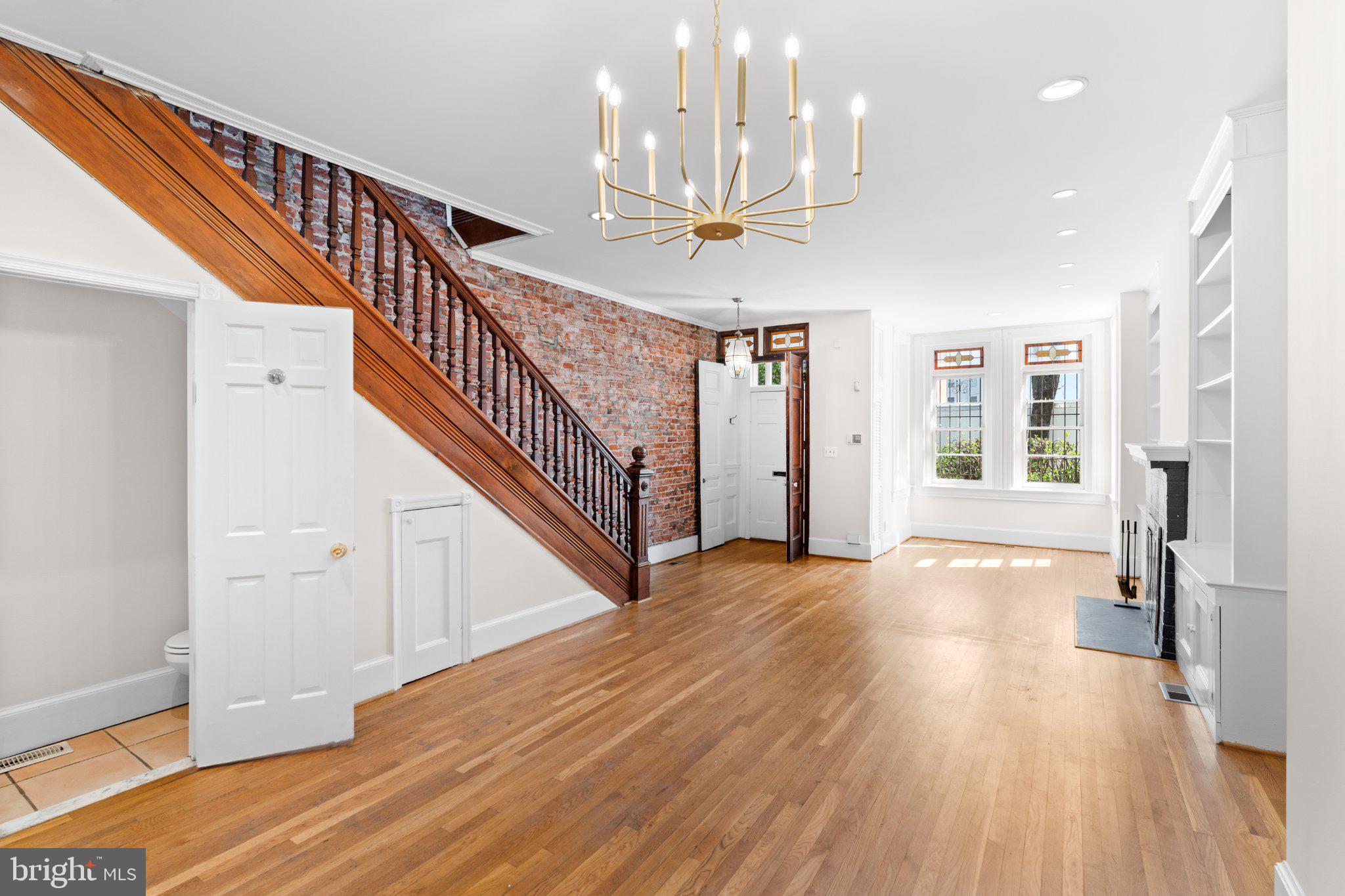 1112 I Street Southeast Washington, DC 20003 - Photo 2 of 42