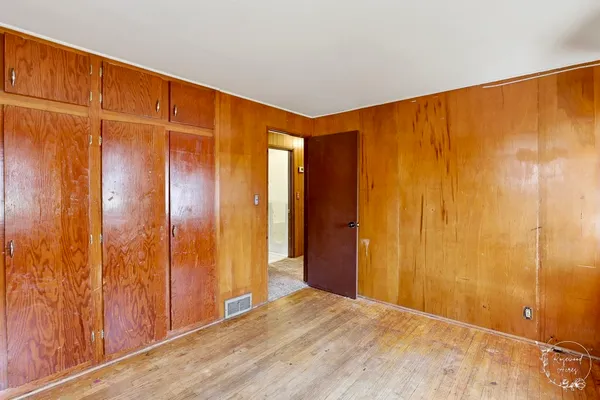 $114,900 | 1055 South 4th Avenue, Kankakee, IL 60901
