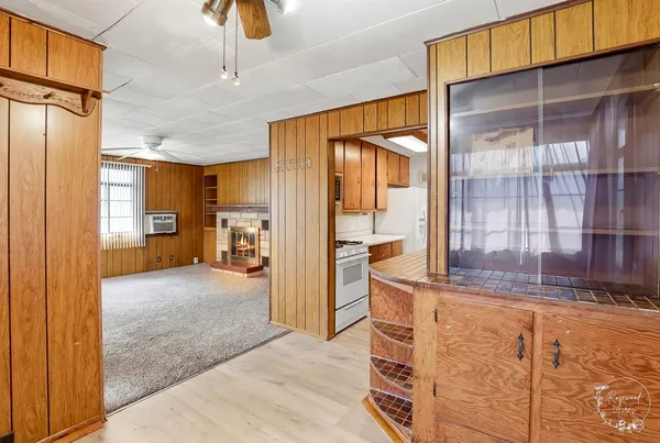 $114,900 | 1055 South 4th Avenue, Kankakee, IL 60901