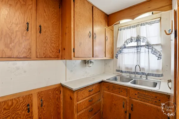 $114,900 | 1055 South 4th Avenue, Kankakee, IL 60901