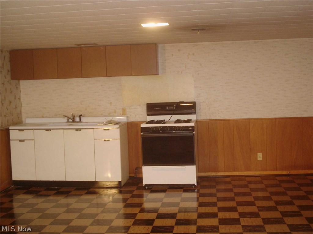 6695 Glenview Road Cleveland, OH 44143 - Photo 22 of 24 Gallery Image 22