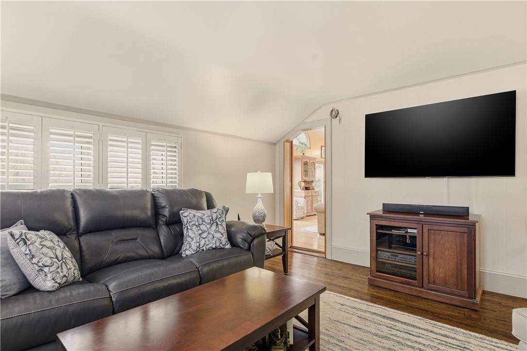 1282 E Road Tiverton, RI 02878 - Photo 22 of 50