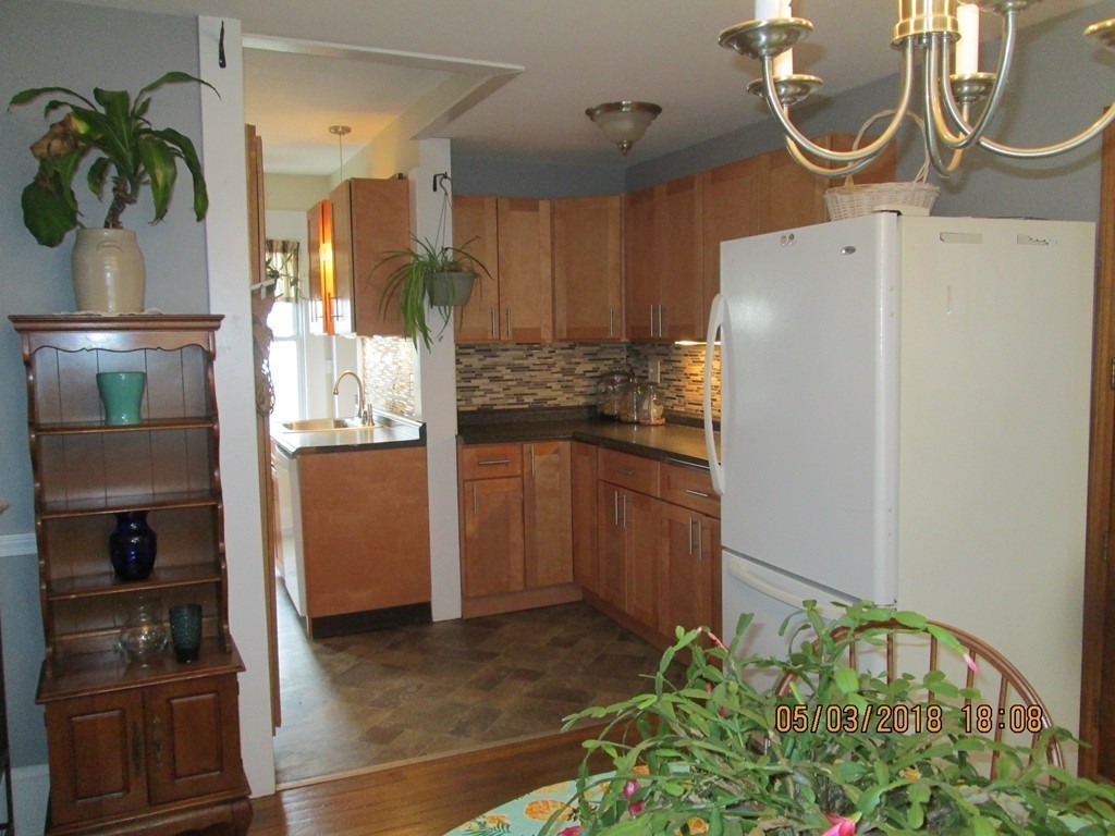 45 Rush Street Springfield, MA 01109 - Photo 7 of 27 Gallery Image 7