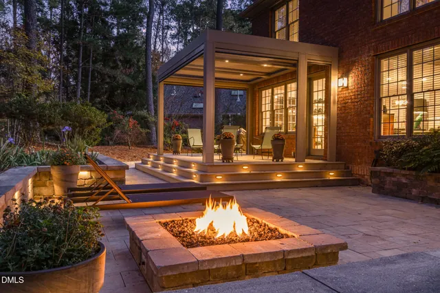 $1,245,000 | 71005 Russell, Chapel Hill, NC 27517