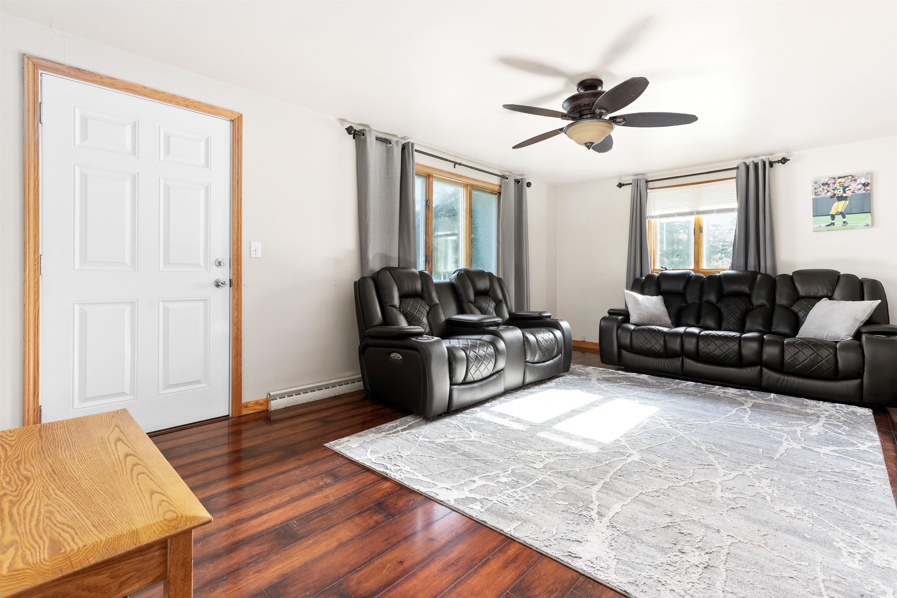 335 Front Street Pulaski, WI 54162 - Photo 3 of 40