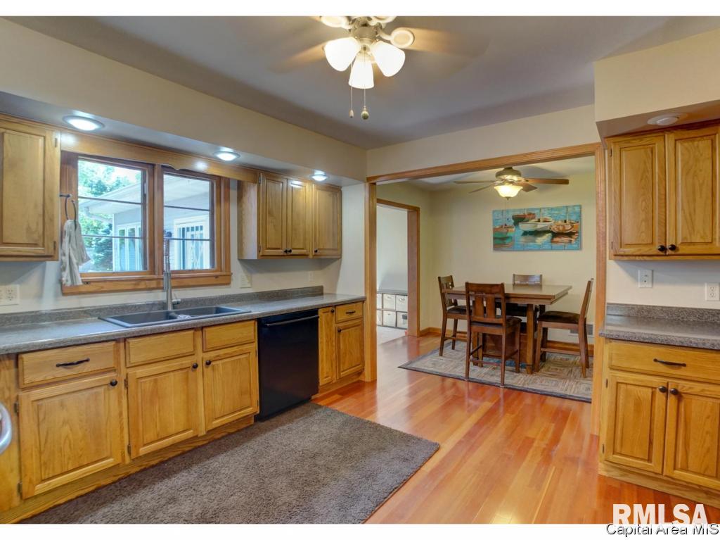 1618 Reed Avenue Springfield, IL 62704 - Photo 15 of 36 Gallery Image 15