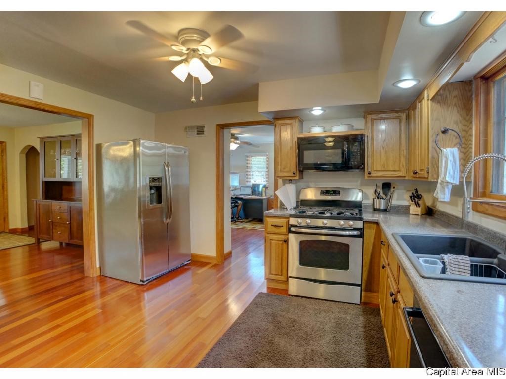 1618 Reed Avenue Springfield, IL 62704 - Photo 19 of 36 Gallery Image 19