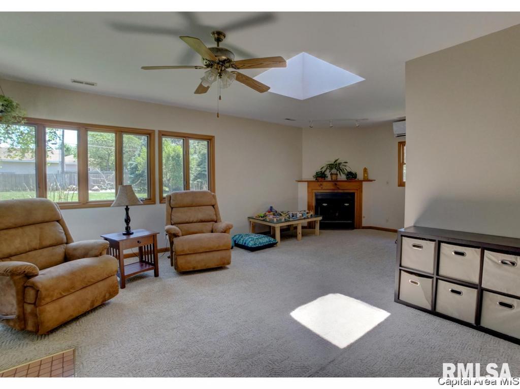 1618 Reed Avenue Springfield, IL 62704 - Photo 21 of 36 Gallery Image 21