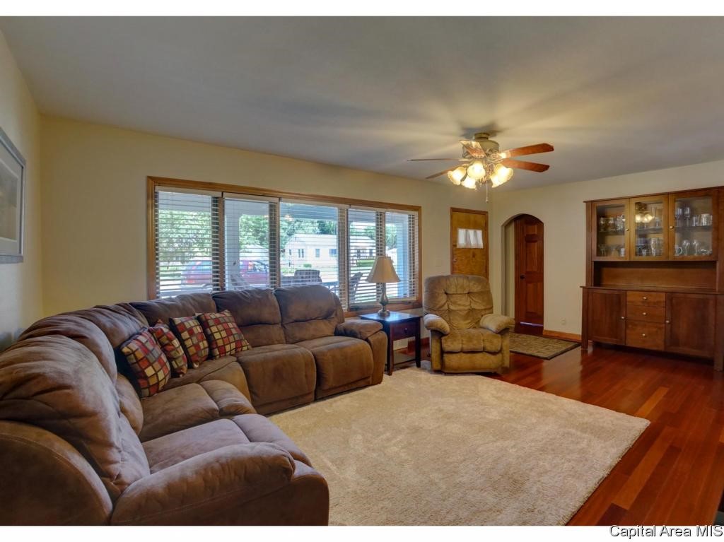 1618 Reed Avenue Springfield, IL 62704 - Photo 5 of 36 Gallery Image 5