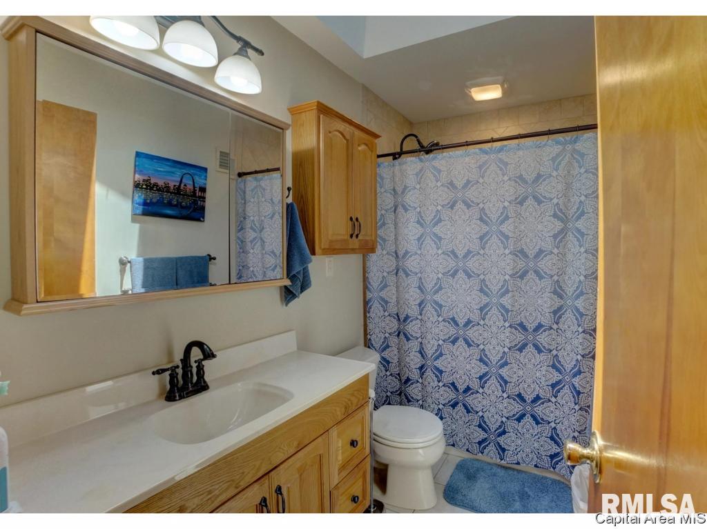1618 Reed Avenue Springfield, IL 62704 - Photo 6 of 36 Gallery Image 6