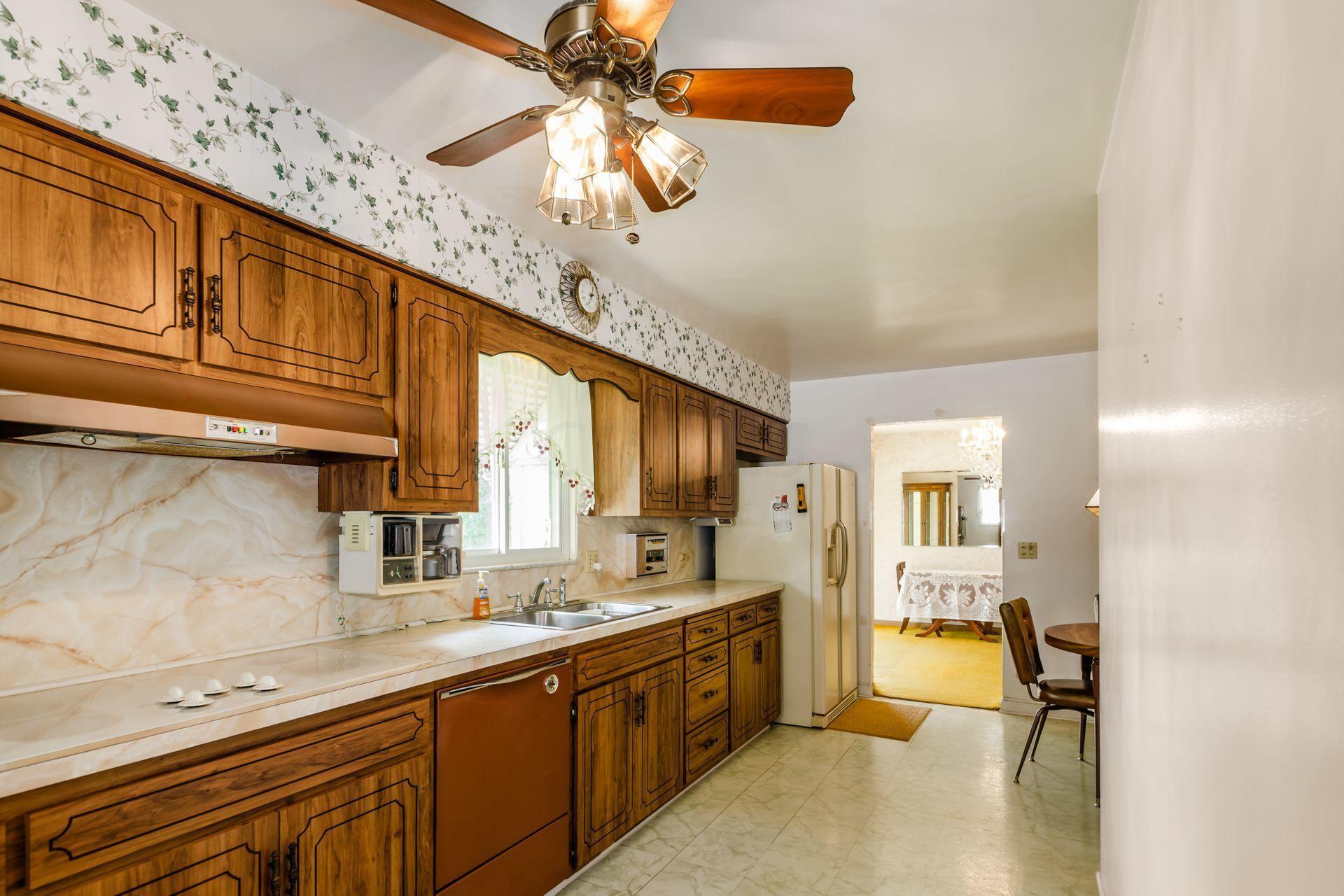 1098 Ross Road Columbus, OH 43227 - Photo 12 of 44 Gallery Image 12