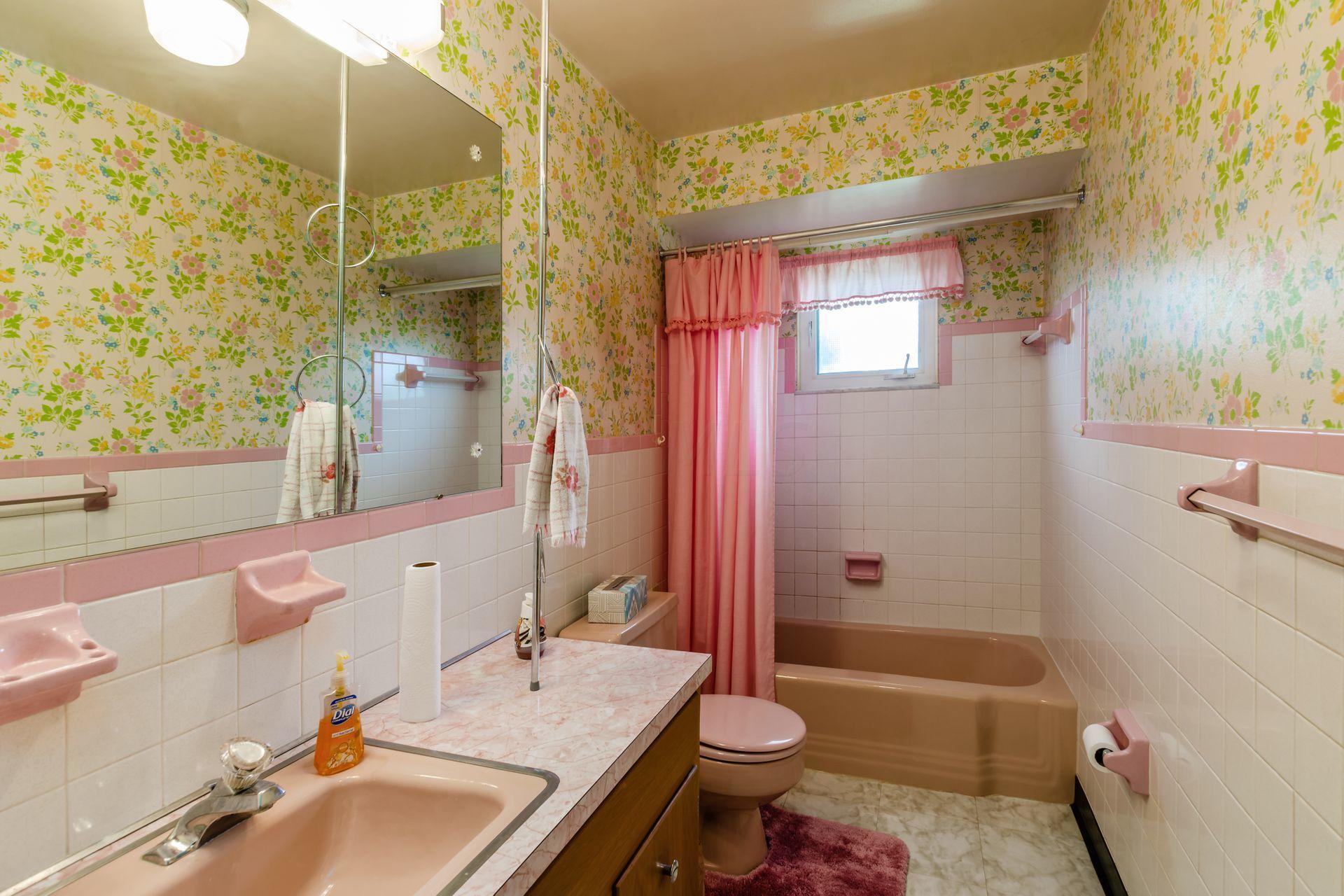 1098 Ross Road Columbus, OH 43227 - Photo 14 of 44 Gallery Image 14