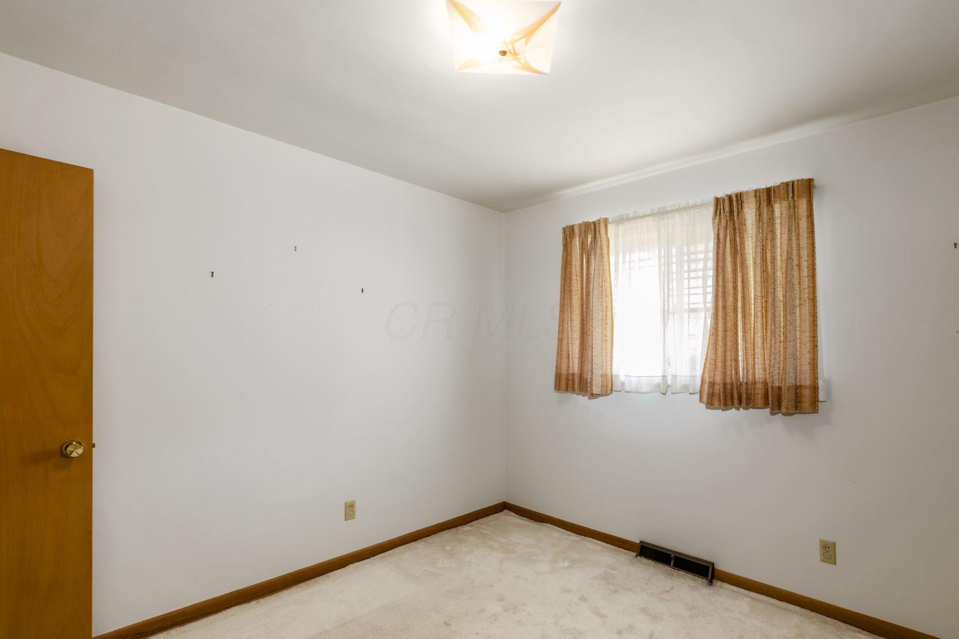 1098 Ross Road Columbus, OH 43227 - Photo 18 of 44 Gallery Image 18
