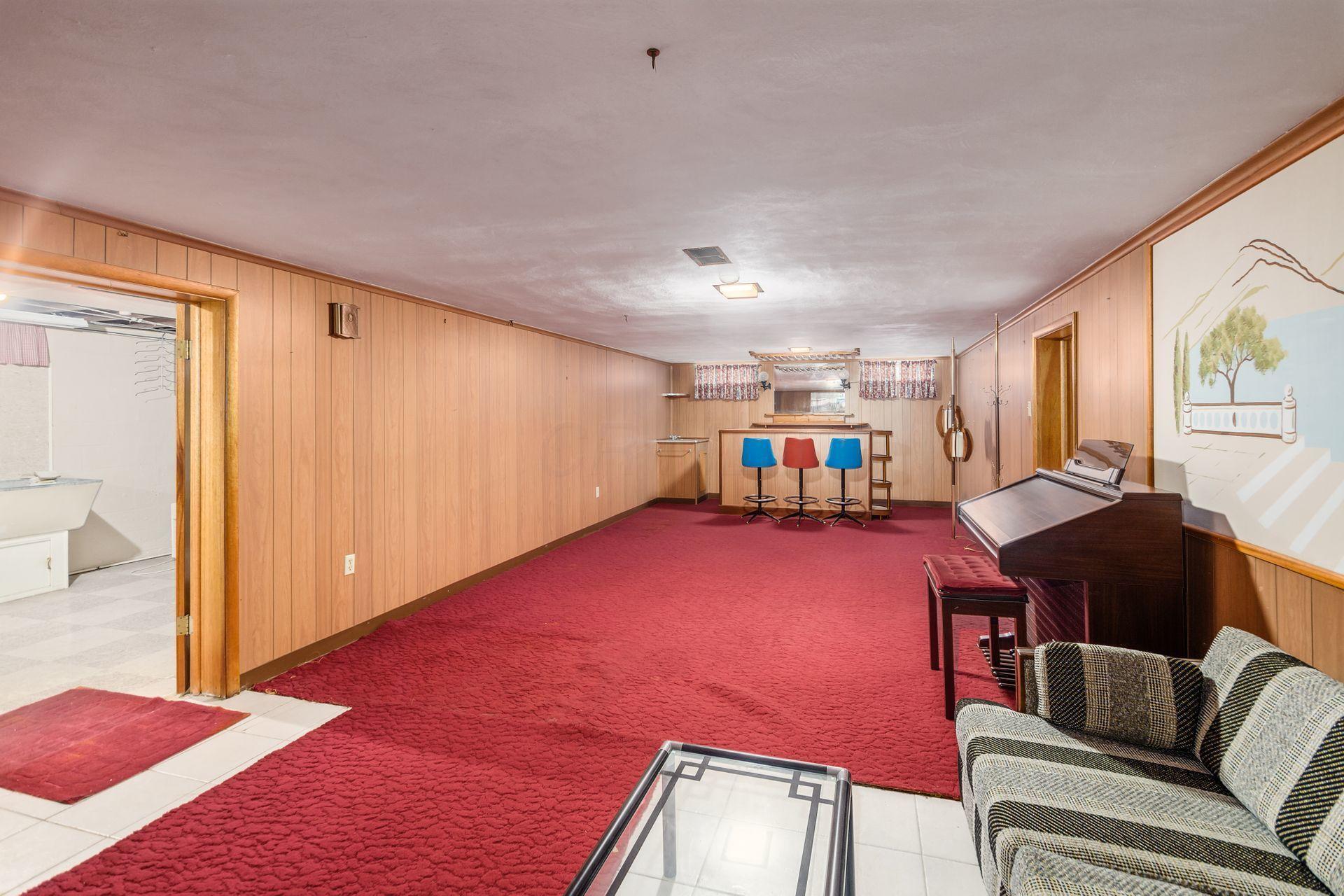 1098 Ross Road Columbus, OH 43227 - Photo 25 of 44 Gallery Image 25