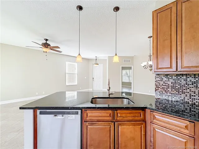 $329,000 | 211 Deleon Springs Drive, Port St. Lucie, FL 34986