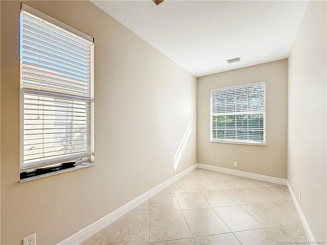 $329,000 | 211 Deleon Springs Drive, Port St. Lucie, FL 34986