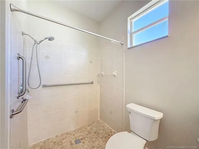 $329,000 | 211 Deleon Springs Drive, Port St. Lucie, FL 34986