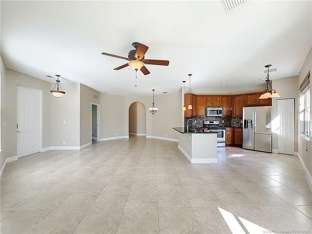 $329,000 | 211 Deleon Springs Drive, Port St. Lucie, FL 34986