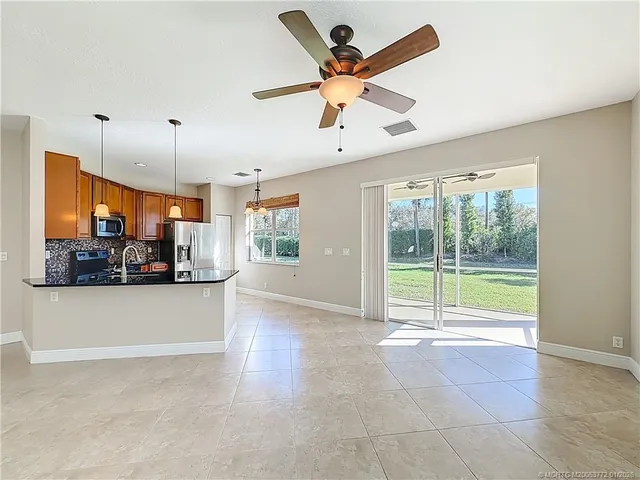 $329,000 | 211 Deleon Springs Drive, Port St. Lucie, FL 34986
