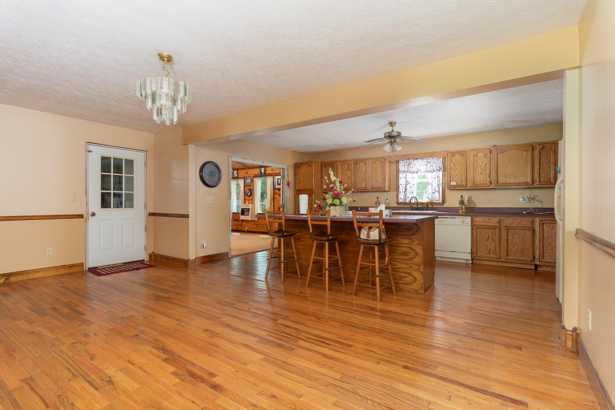 783 Worley Chapel Road Trenton, GA 30752 - Photo 5 of 64 20230914_783WorleyChapel_HoltWebb_0095_e