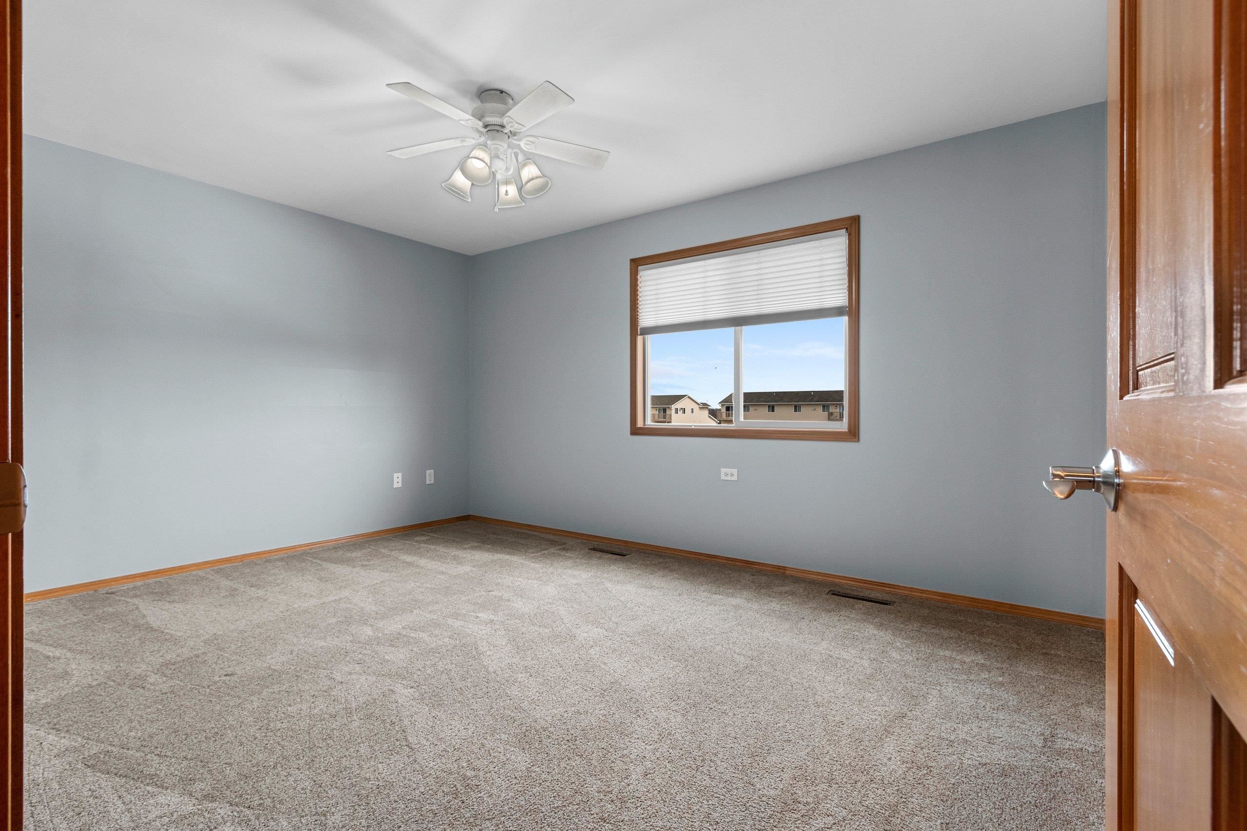 2191 Trailside Lane De Pere, WI 54115 - Photo 19 of 41