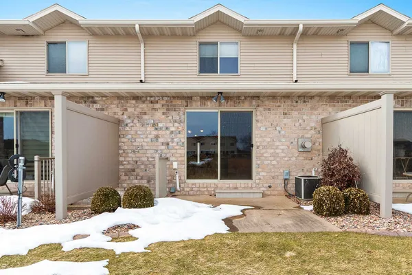 $279,900 | 2191 Trailside Lane, De Pere, WI 54115