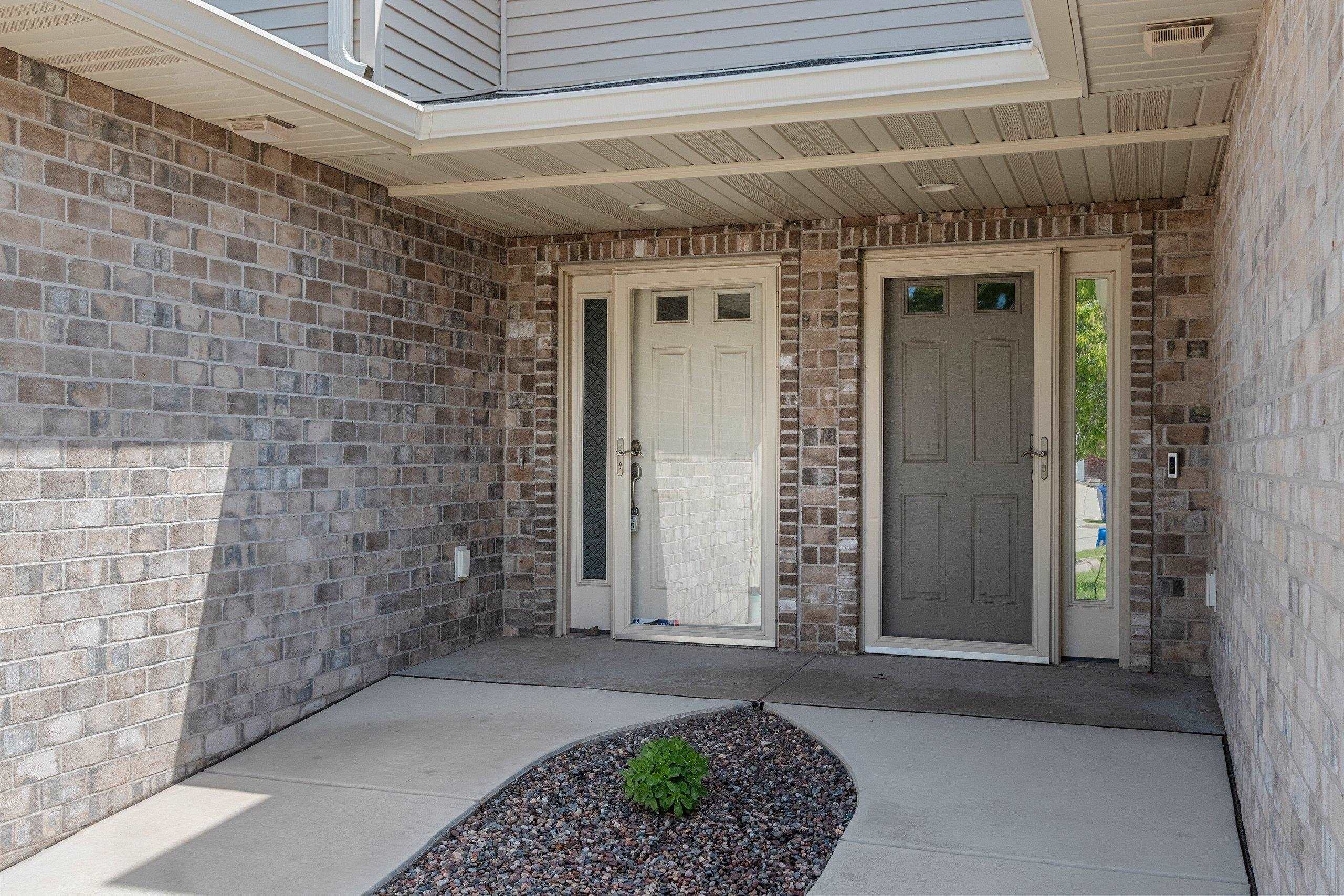 2191 Trailside Lane De Pere, WI 54115 - Photo 3 of 50