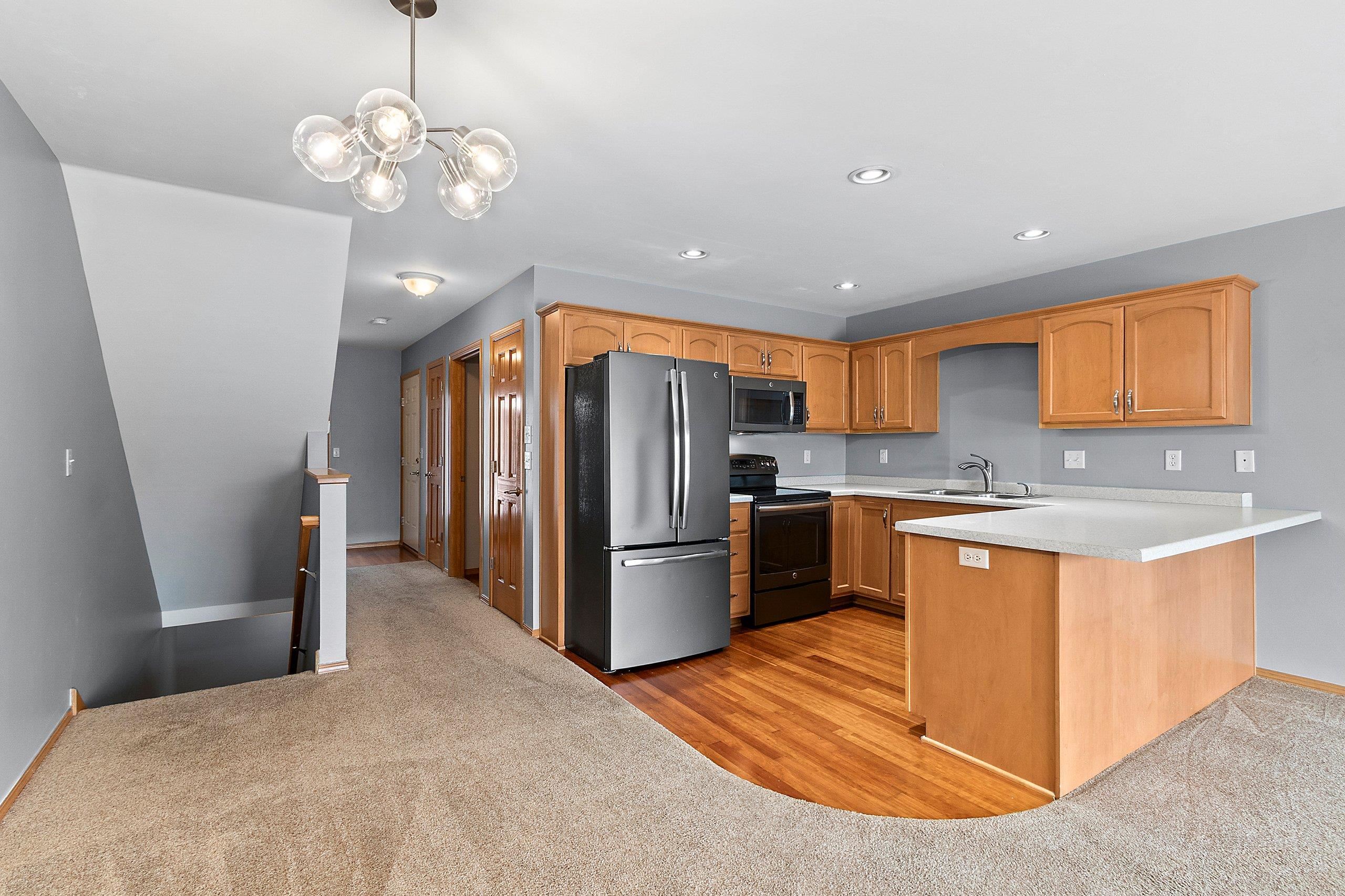 2191 Trailside Lane De Pere, WI 54115 - Photo 5 of 47