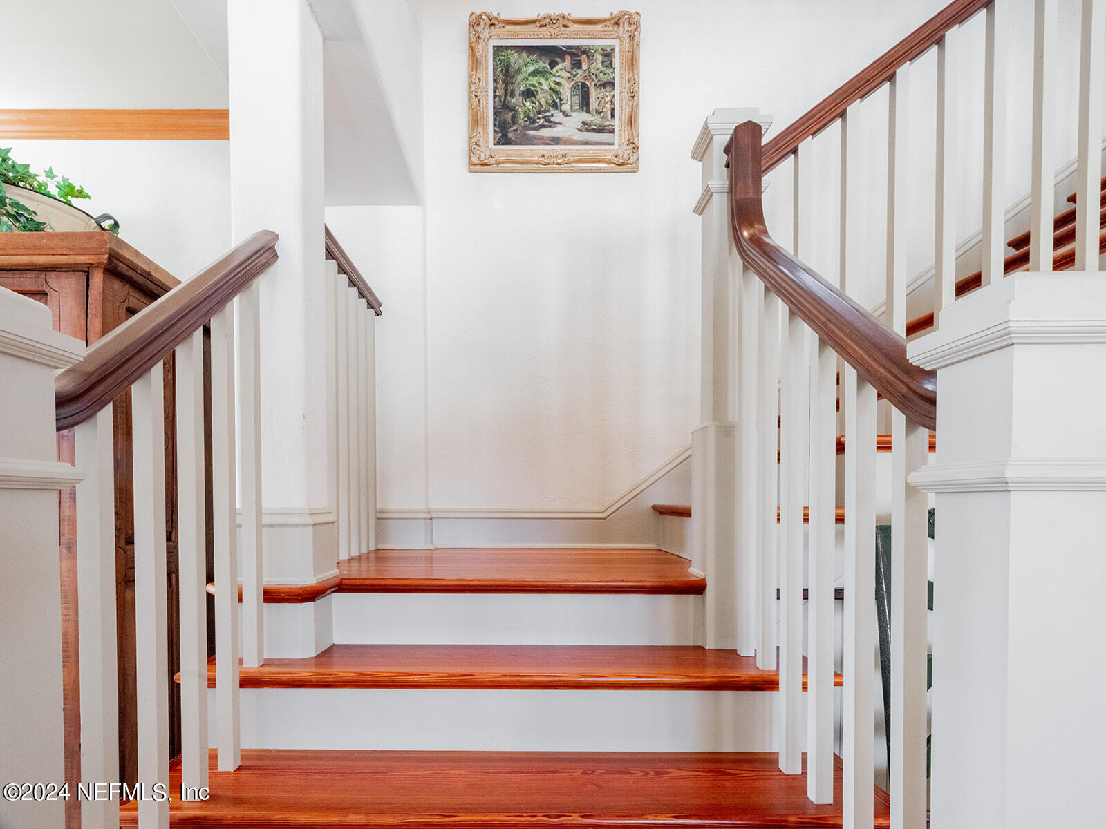 8342 A1A South St. Augustine, FL 32080 - Photo 80 of 95 Guest House staircase