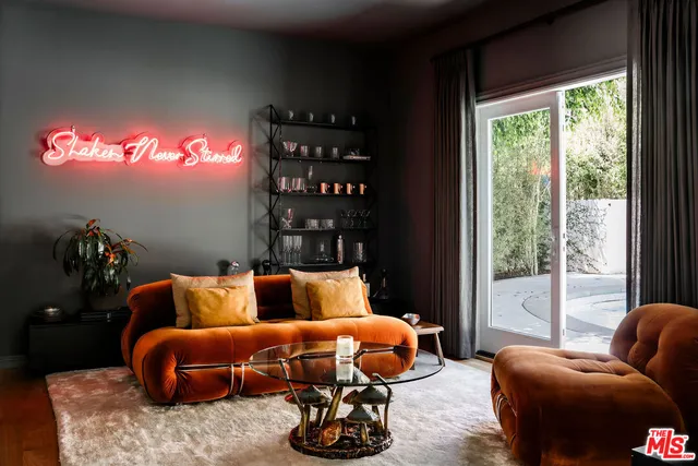 $15,900 | 2003 El Cerrito Place, Los Angeles, CA 90068