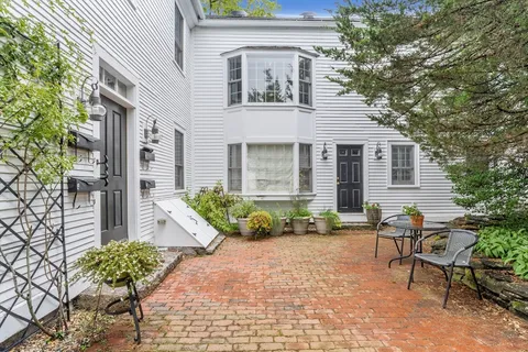 $829,000 | 15 High Street, Unit D, Rockport, MA 01966