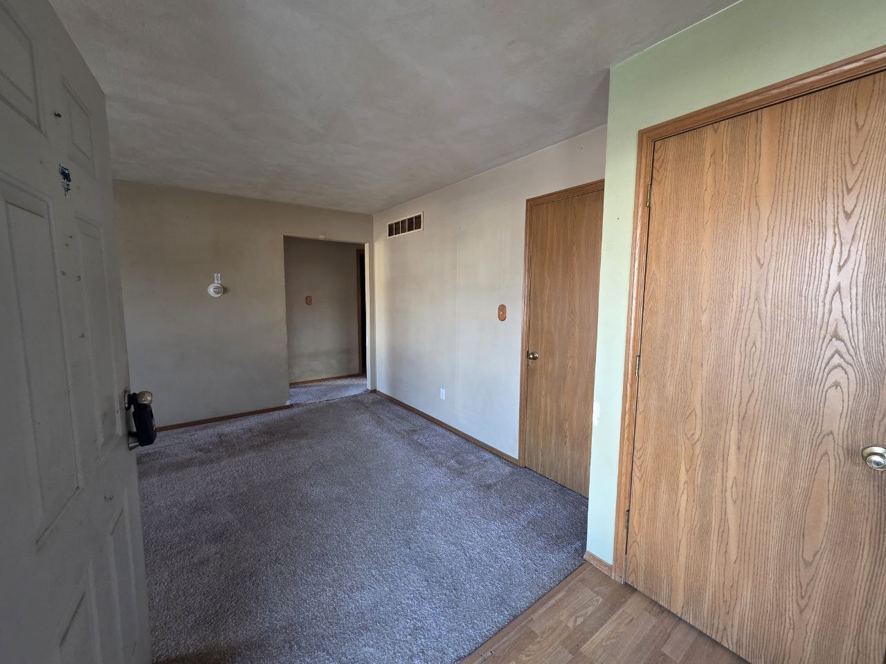 310 West 4th S Street Mount Olive, IL 62069 - Photo 3 of 10 a view of a small space