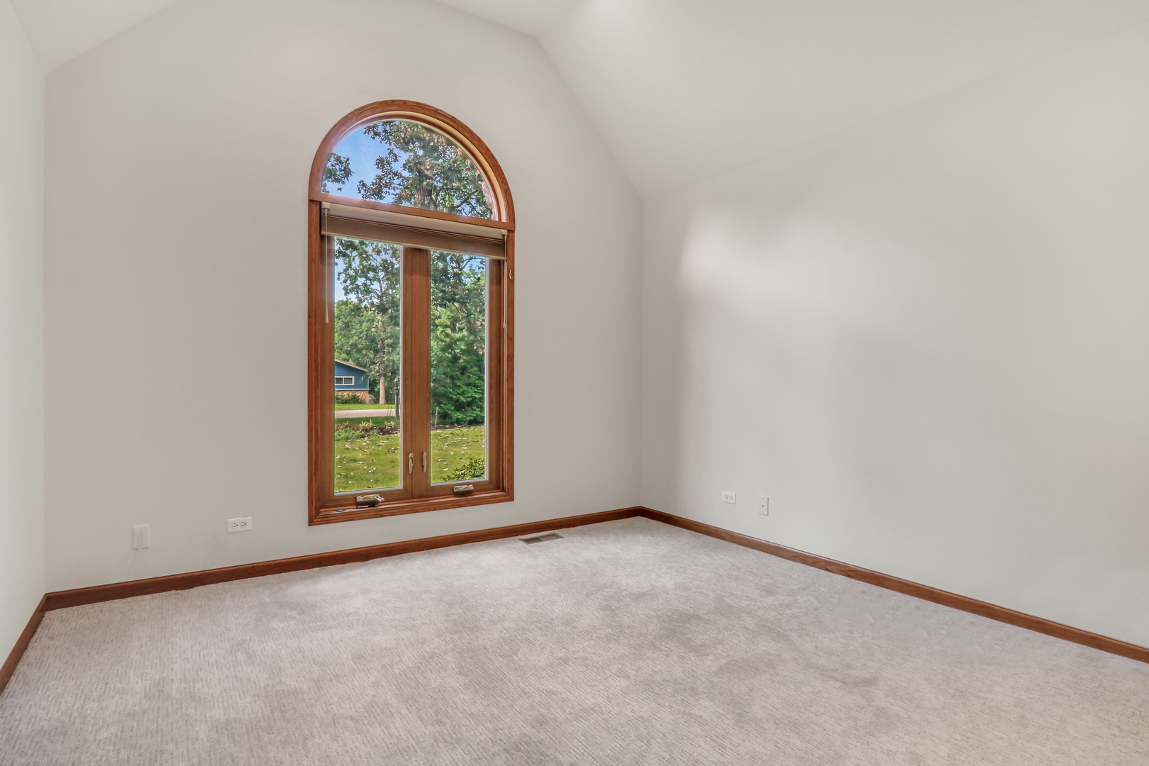 25139 West Caine Road Ingleside, IL 60041 - Photo 34 of 77 Gallery Image 34