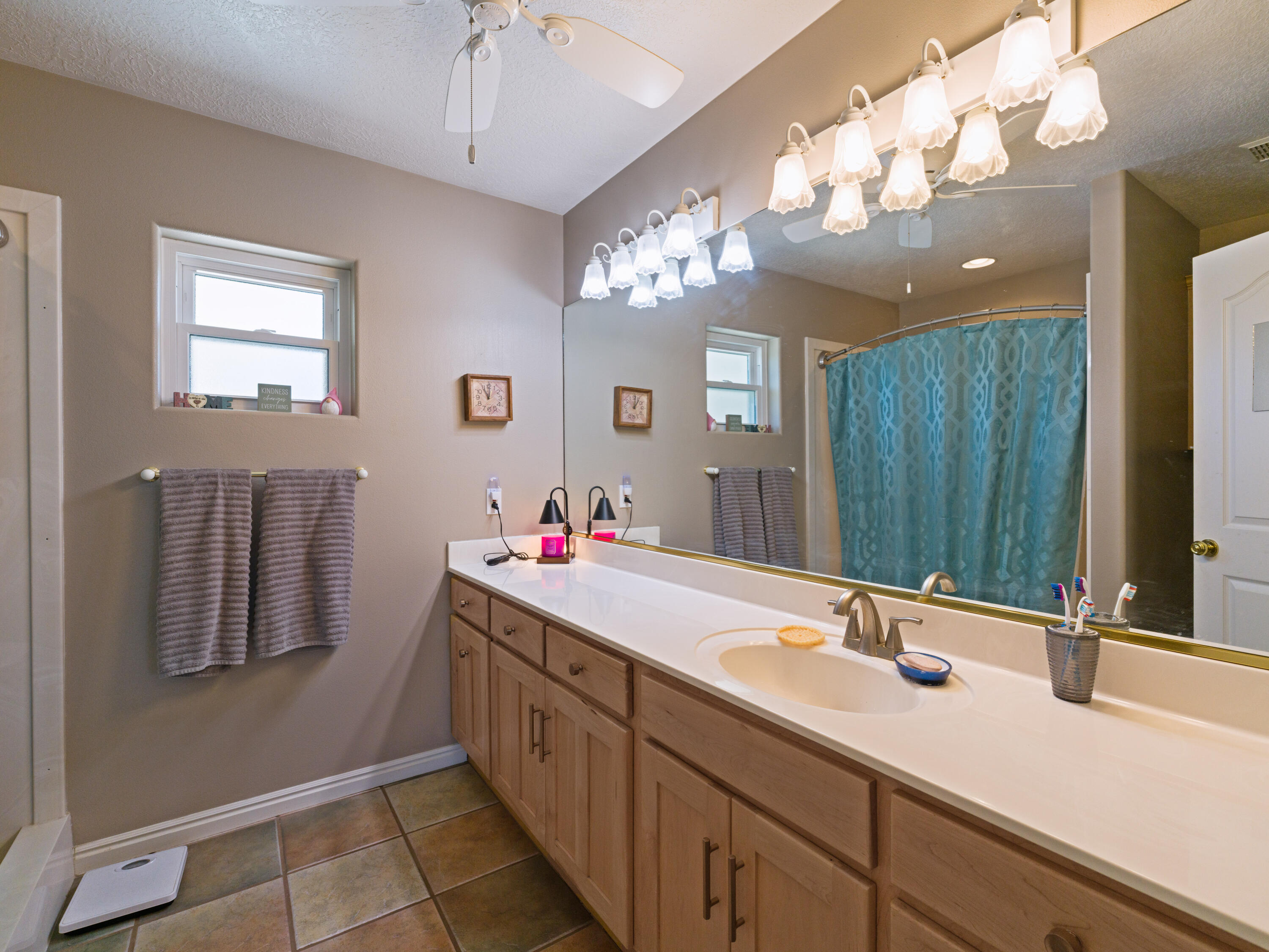 397 South Center Street Enterprise, UT 84725 - Photo 21 of 40 21-B0002111