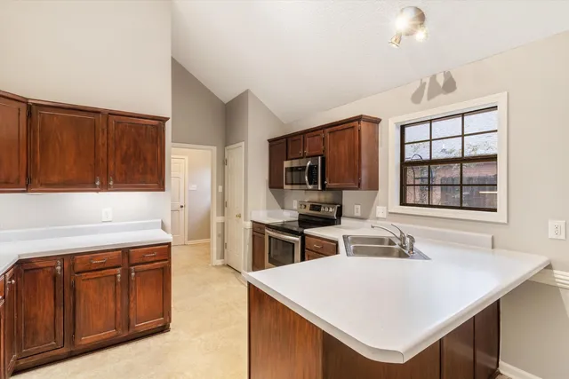 $249,900 | 8532 Shingle Oaks Drive, Cordova, TN 38018