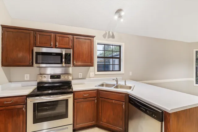 $249,900 | 8532 Shingle Oaks Drive, Cordova, TN 38018