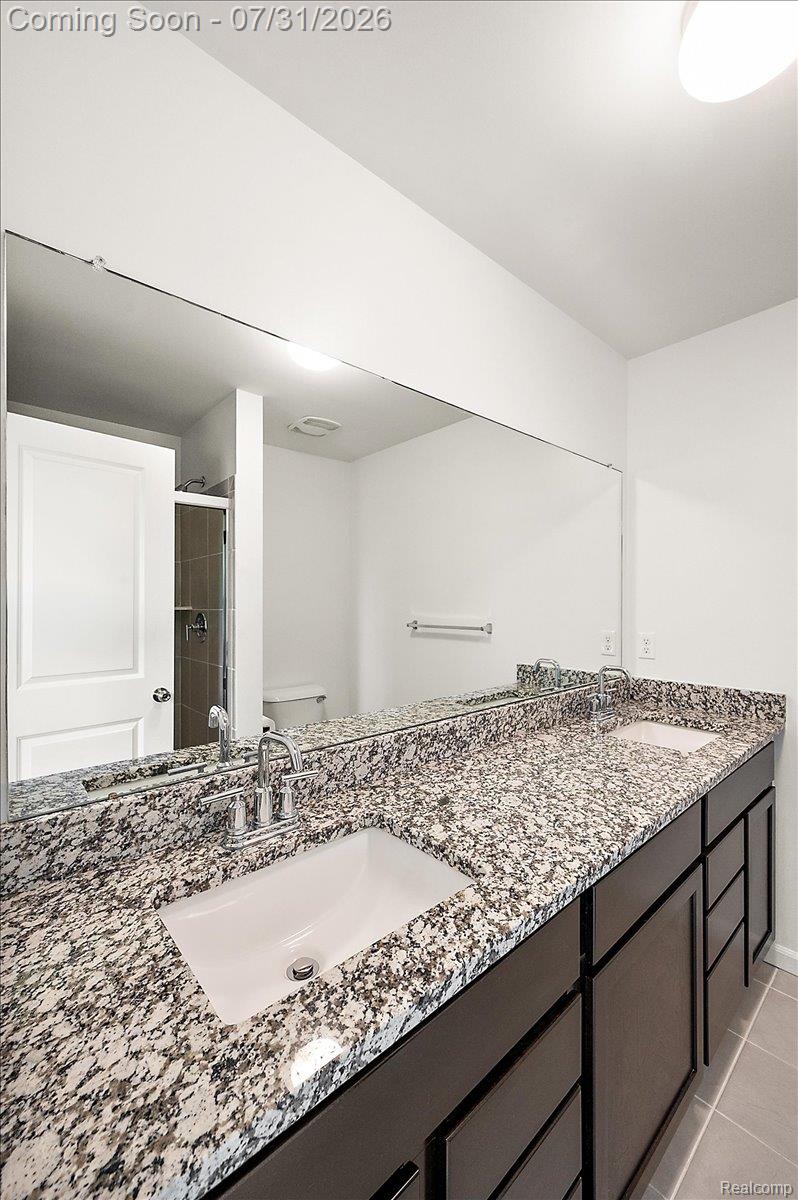 2500 Normandy Road Royal Oak, MI 48073 - Photo 37 of 47 46-2500 Normandy Unit 3-63.jpg