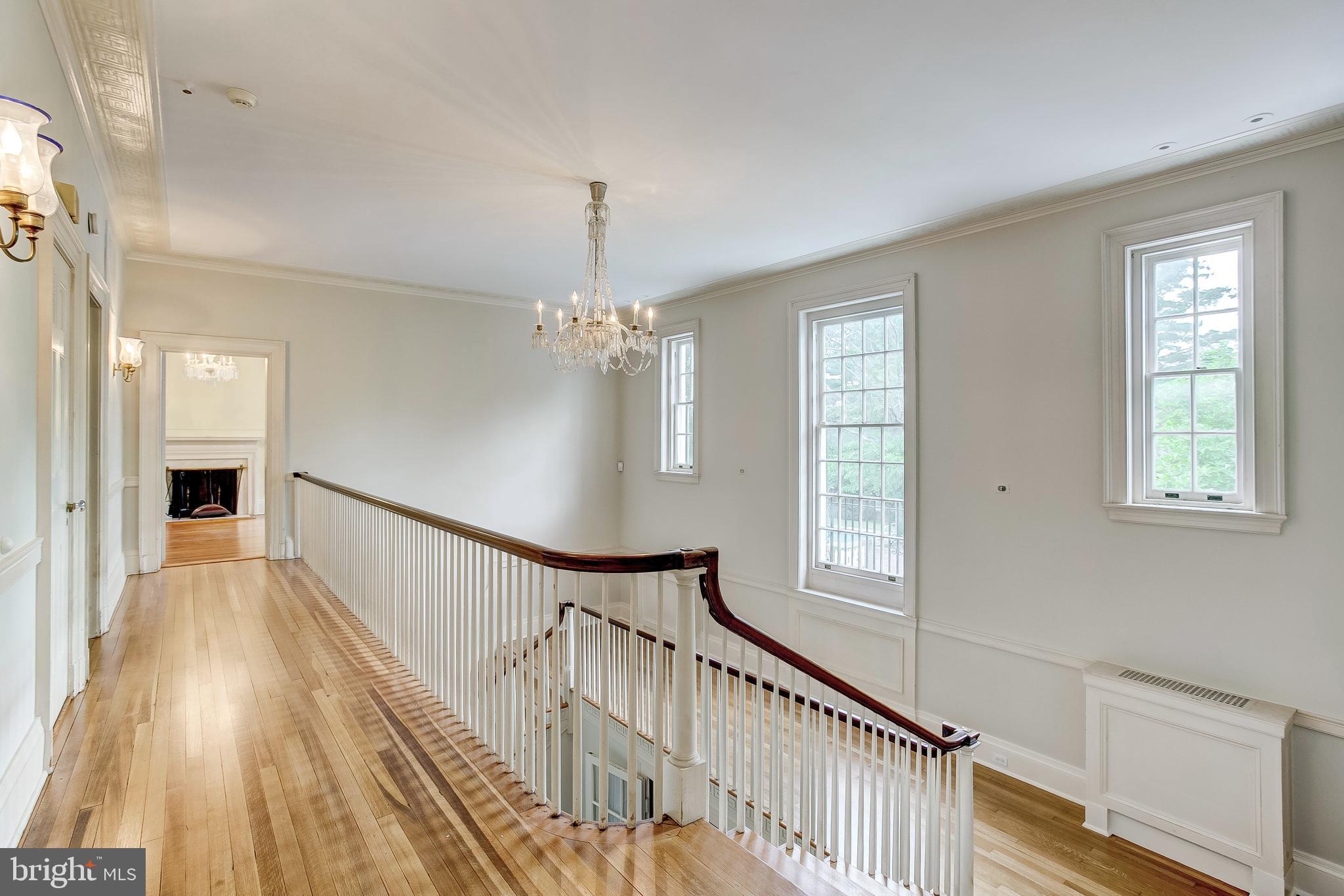918 Greenspring Valley Road Lutherville-Timonium, MD 21093 - Photo 19 of 51 2nd Floor Hall