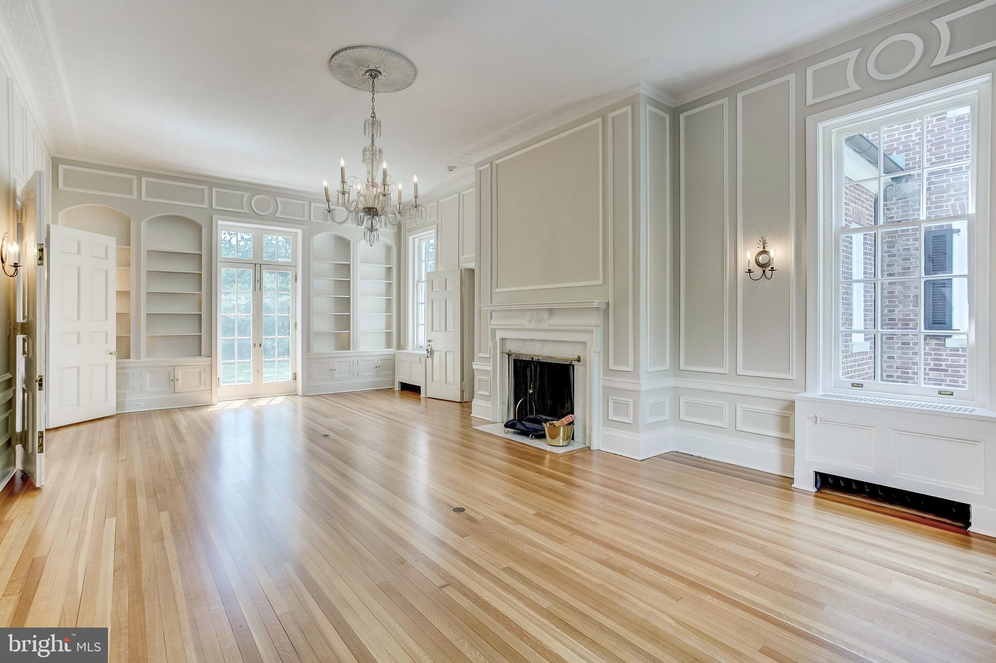 918 Greenspring Valley Road Lutherville-Timonium, MD 21093 - Photo 7 of 51 Living Room