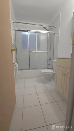 $2,500 | 89 Van Buren Avenue, Unit 2, Metuchen, NJ 08840