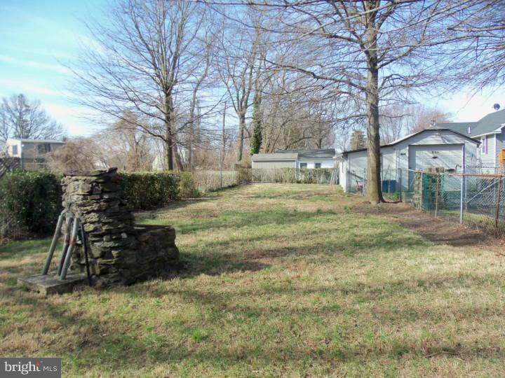 834 Newportville Road Croydon, PA 19021 - Photo 14 of 19 Back Yard